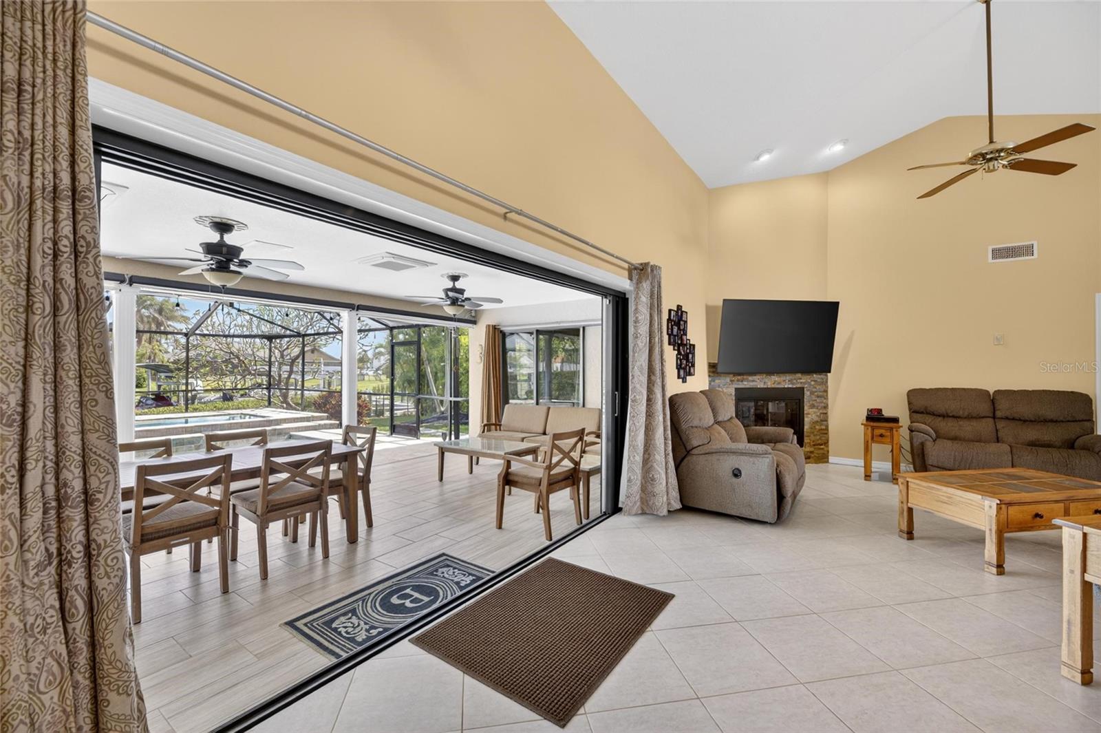 COBIA CAY - Residential