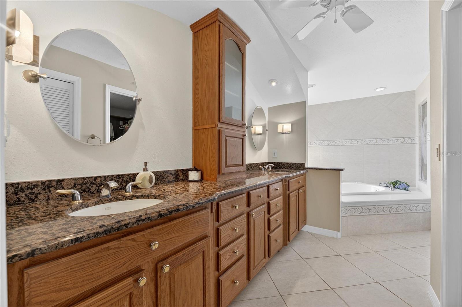 COBIA CAY - Residential