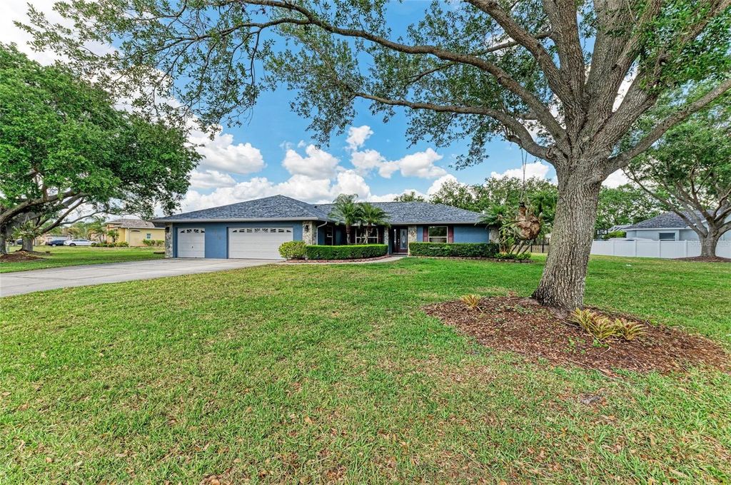 Photo of 13615 4th Avenue NE, Bradenton, FL 34212 (MLS # A4647391)