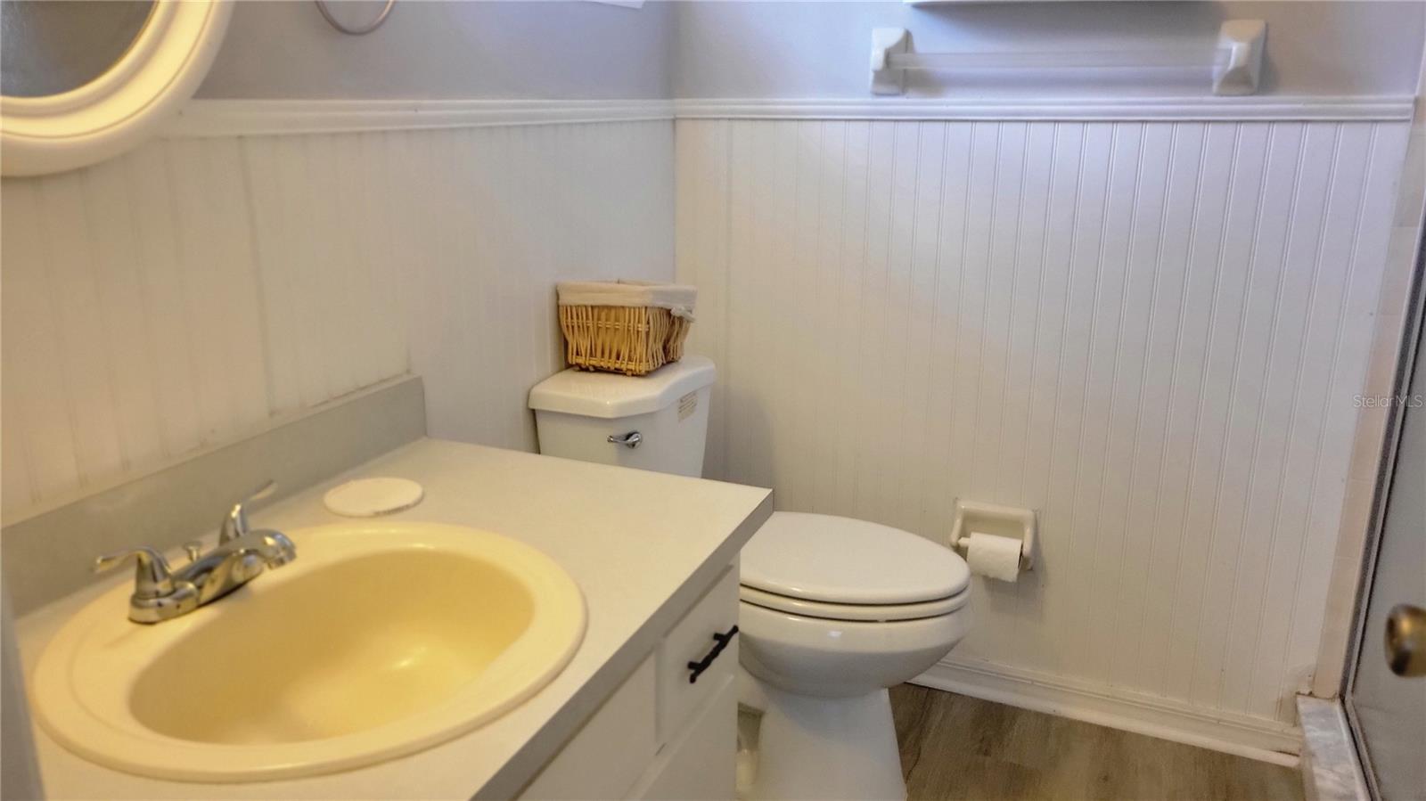 PALM CAY 02 - Residential Lease