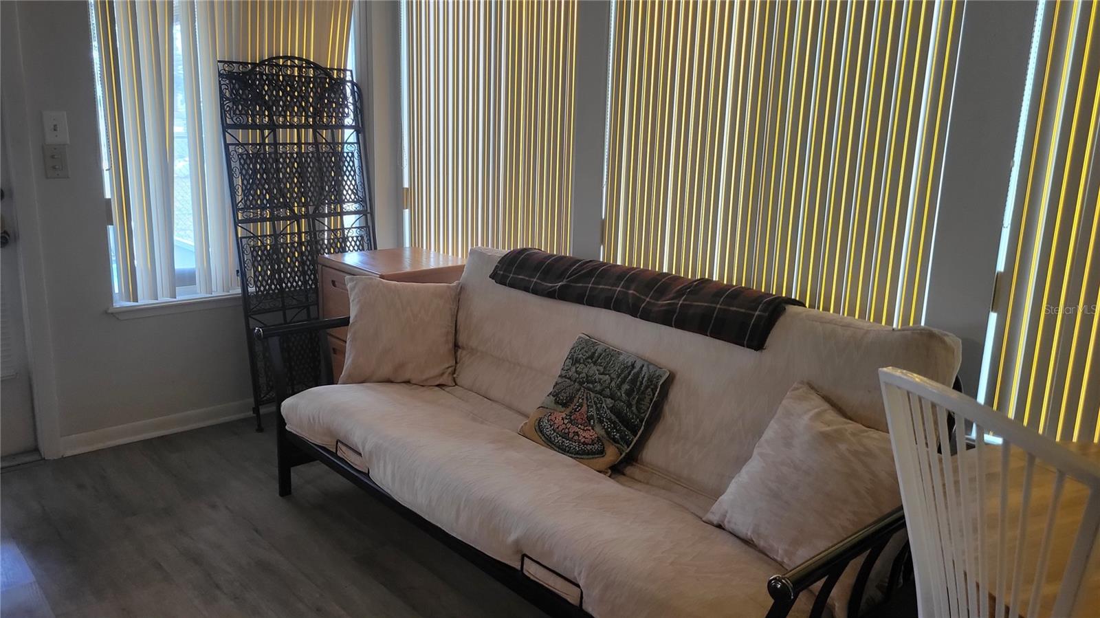 PALM CAY 02 - Residential Lease