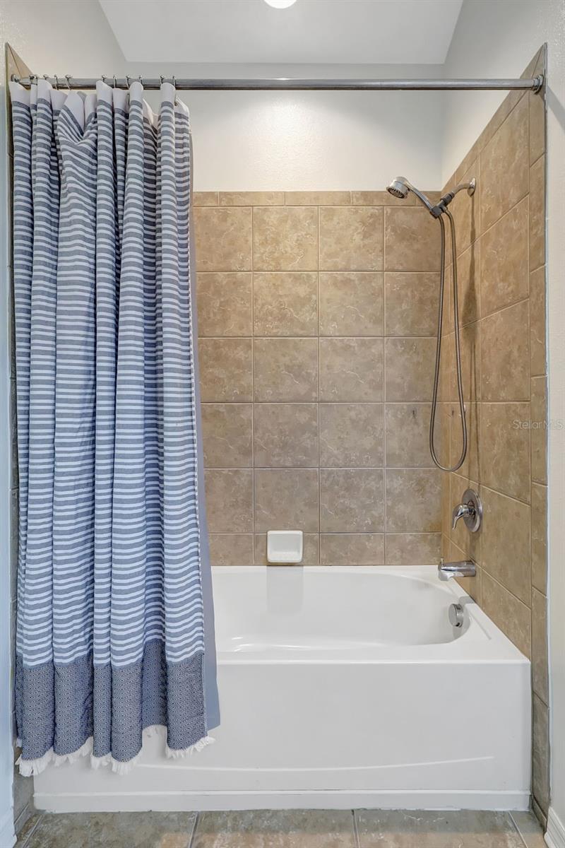 OAKLEAF HAMMOCK PH III - Residential