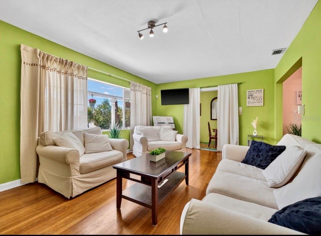 SUNSET HILLS - Residential