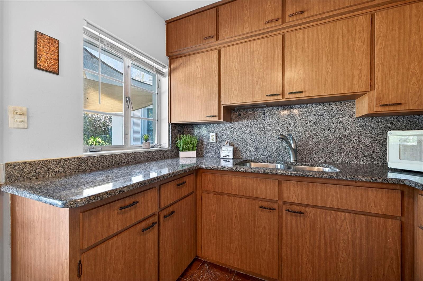 SUNSET HILLS - Residential