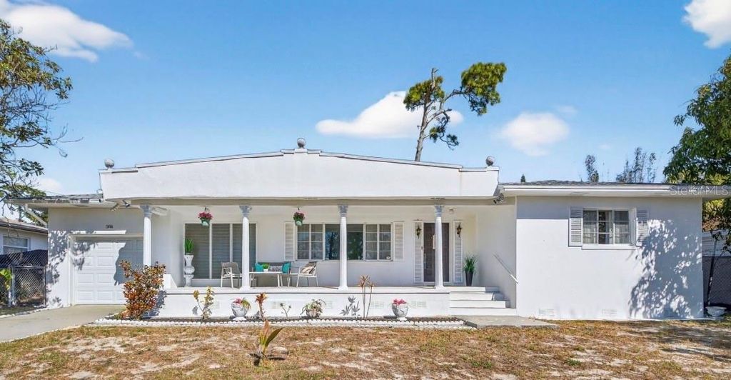 Photo of 1006 Gulf Road, Tarpon Springs, FL 34689 (MLS # TB8469696)