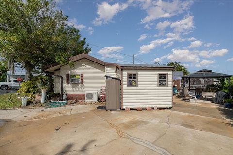 A home in SAINT CLOUD