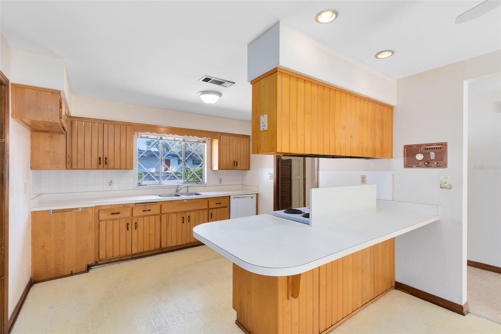 LYNNWOOD SHORES - Residential