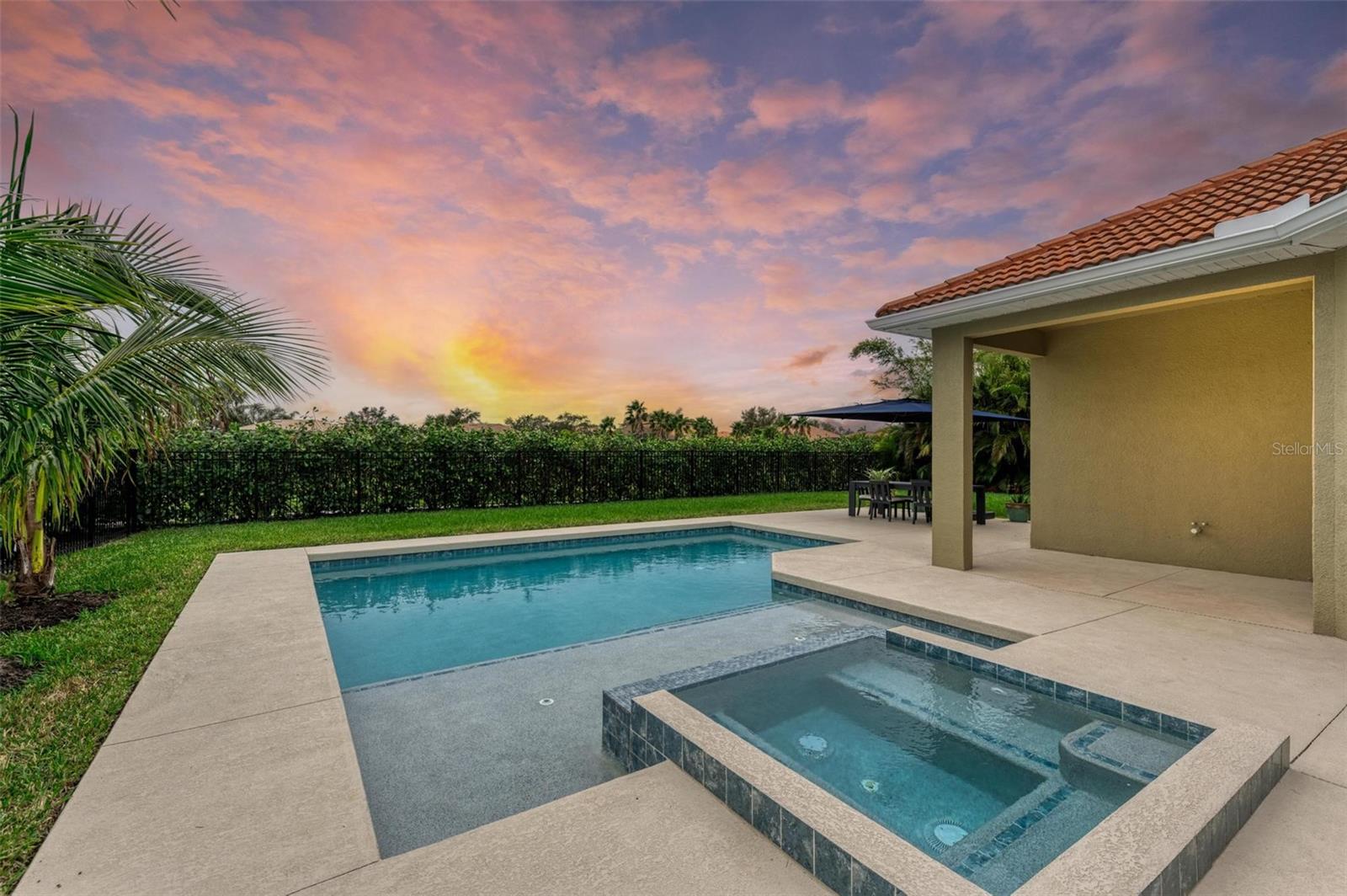 12814 DAISY PLACE