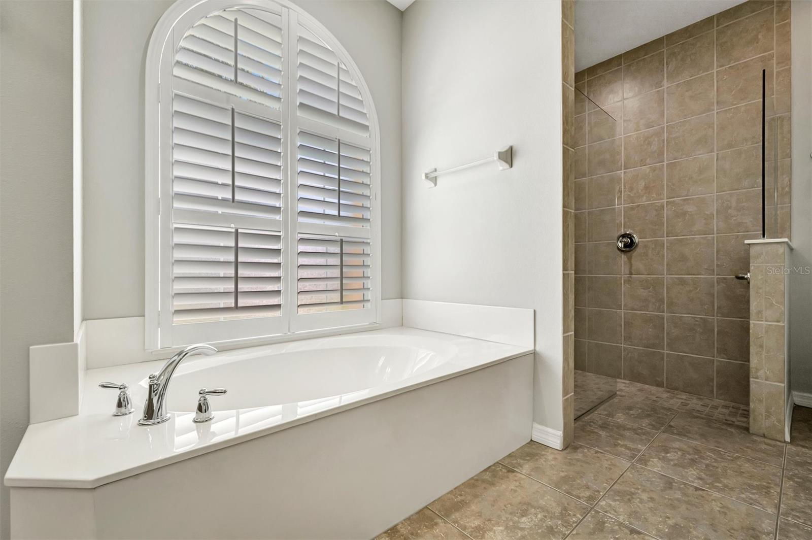 SUGAR MILL LAKES PH II & III - Residential