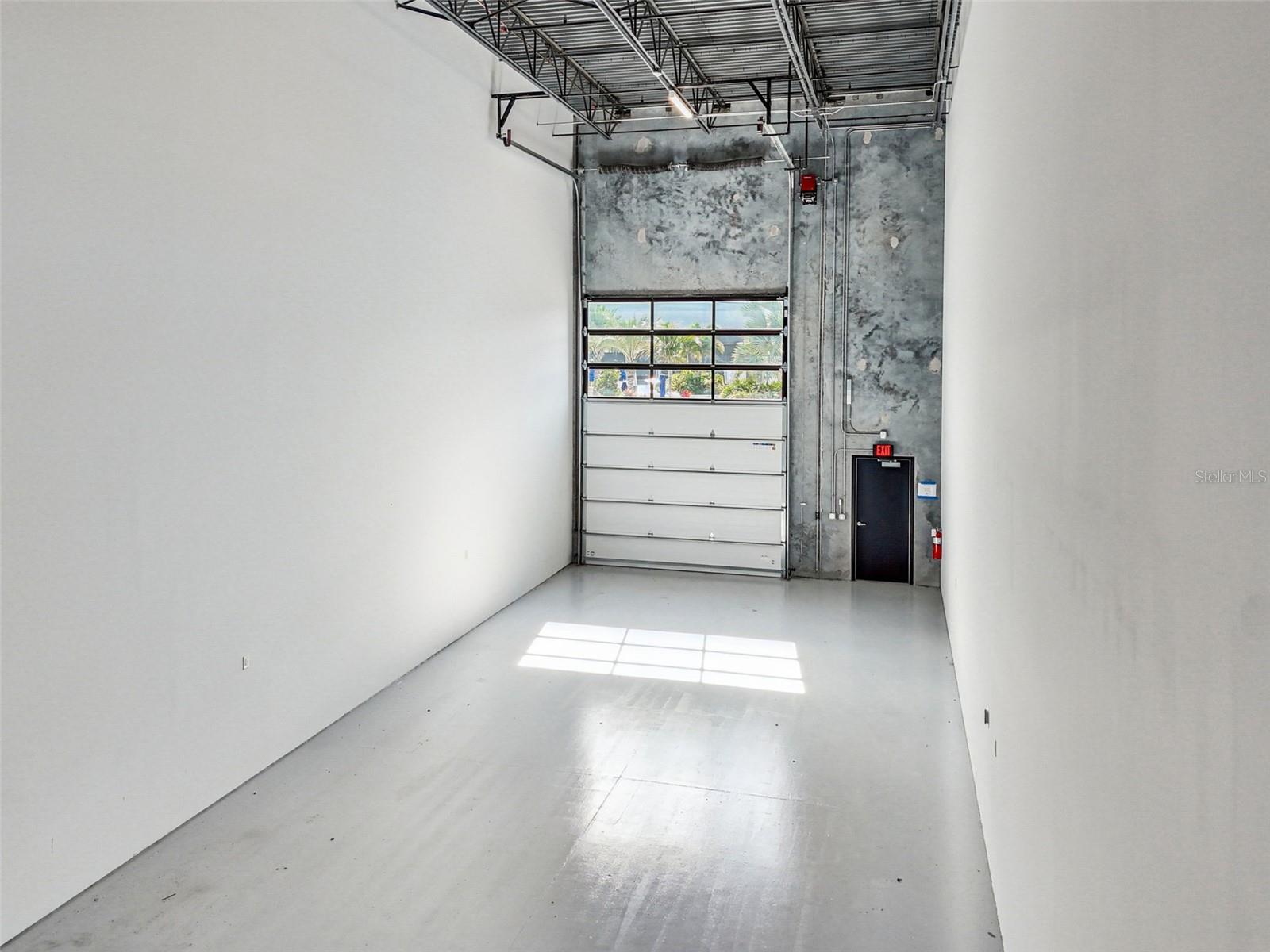 MOTOR ENCLAVE - Residential