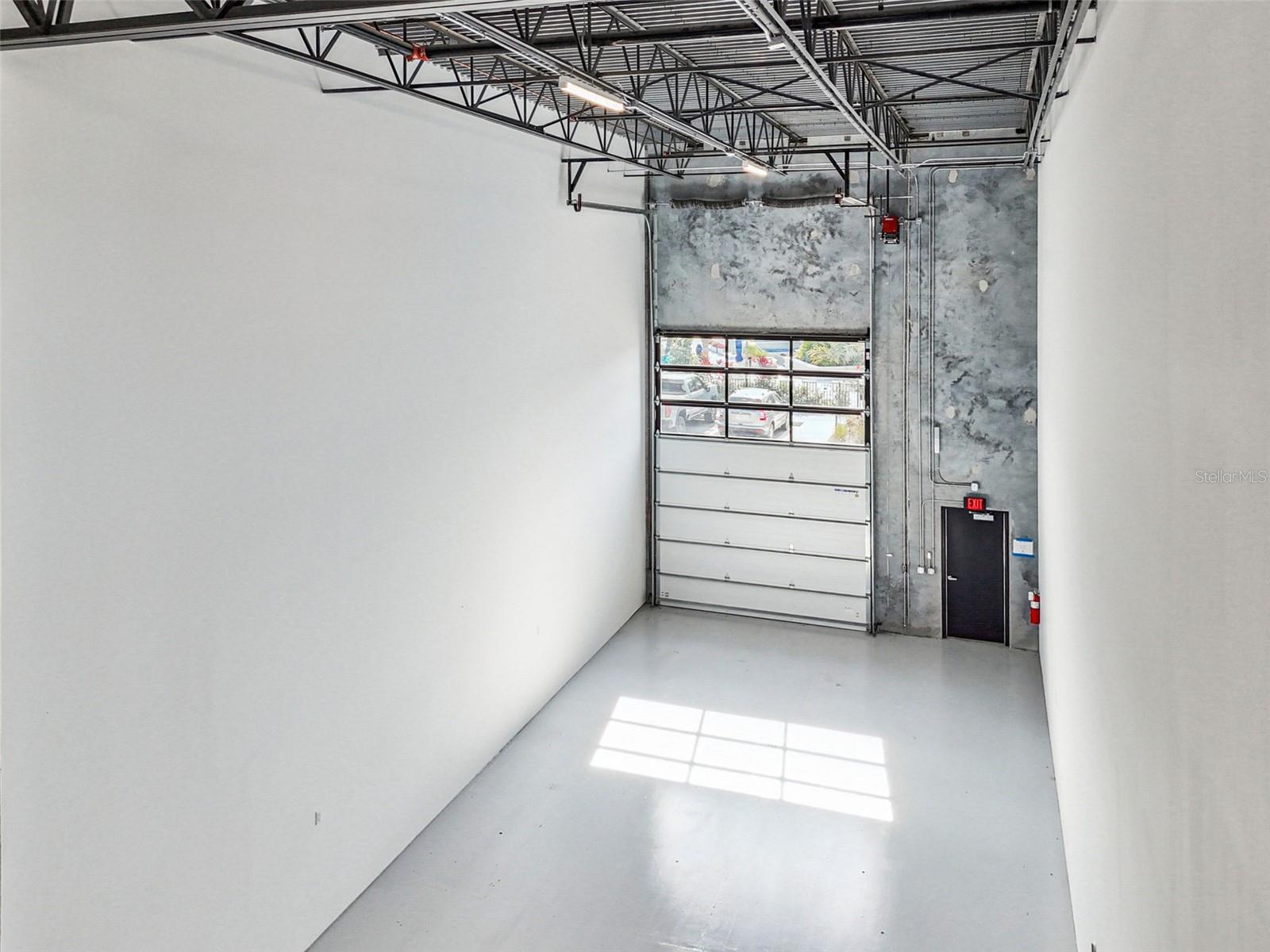 MOTOR ENCLAVE - Residential