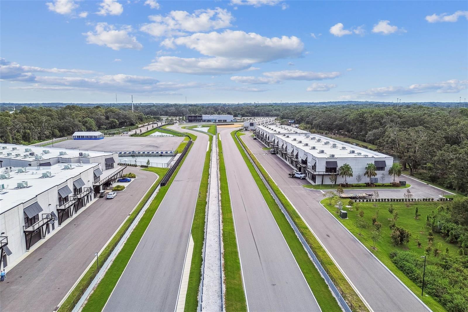 MOTOR ENCLAVE - Residential