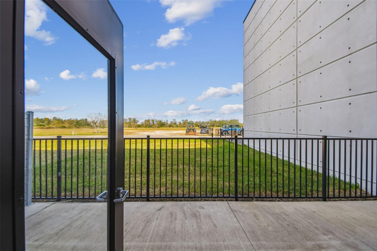 MOTOR ENCLAVE - Residential