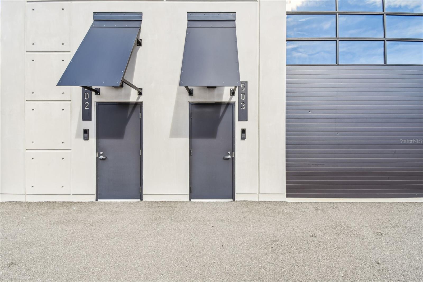 MOTOR ENCLAVE - Residential