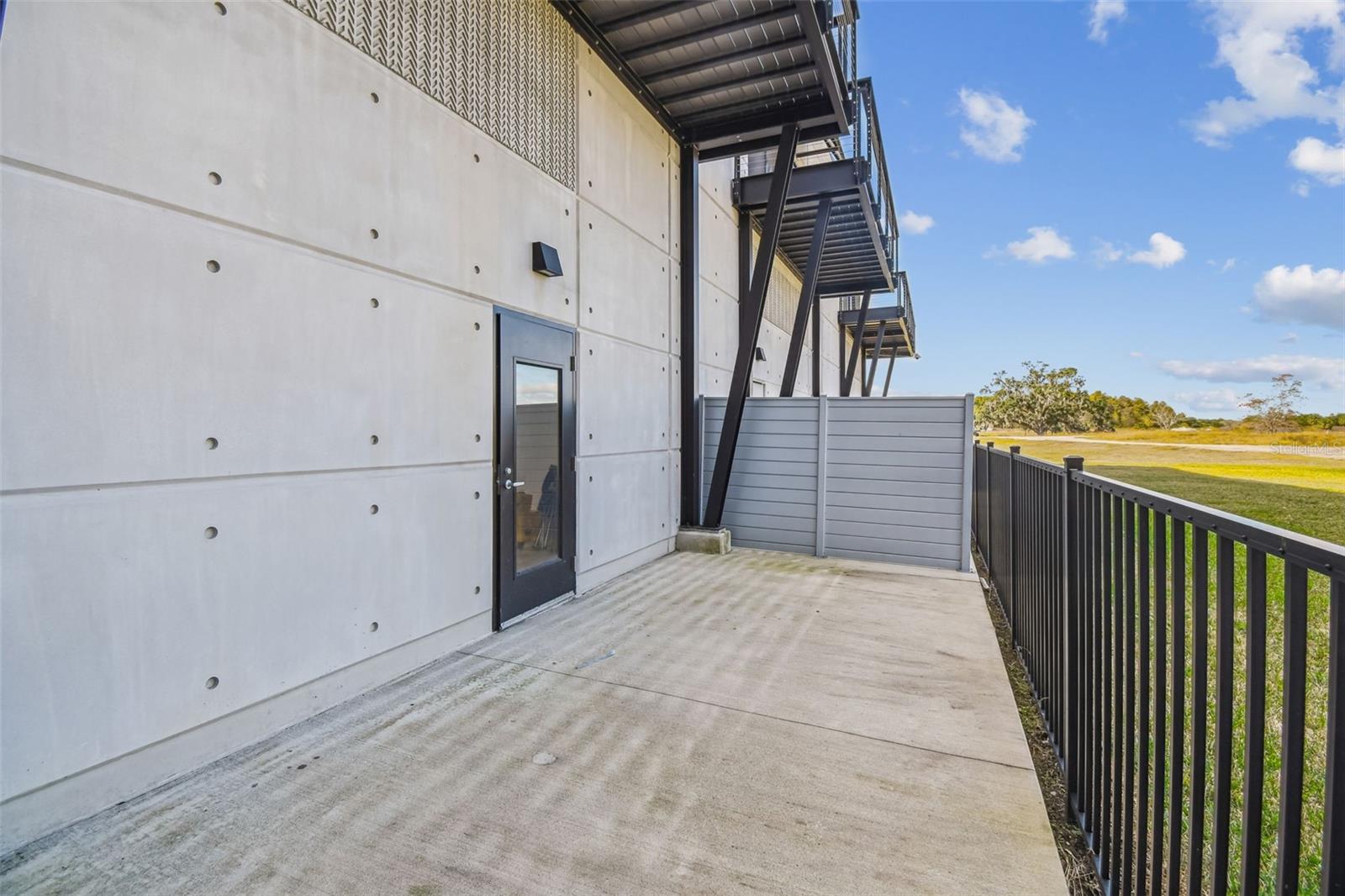 MOTOR ENCLAVE - Residential