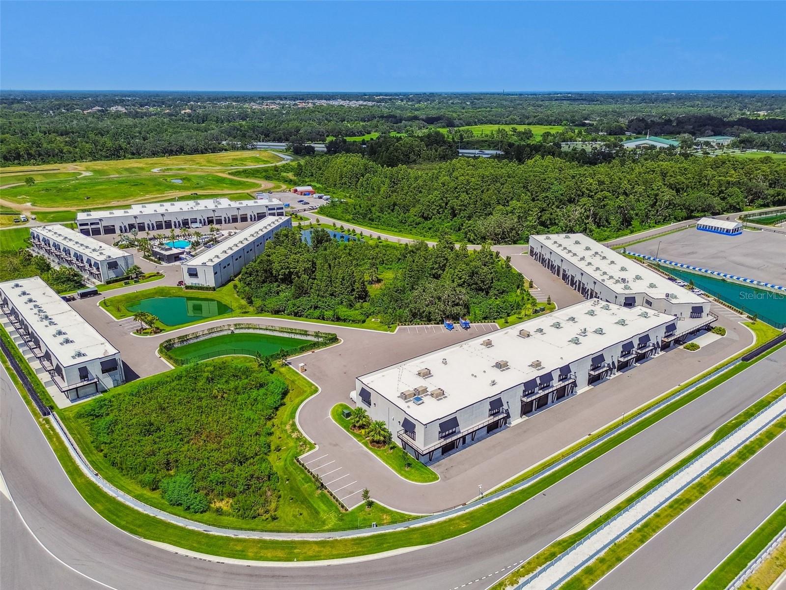 MOTOR ENCLAVE - Residential