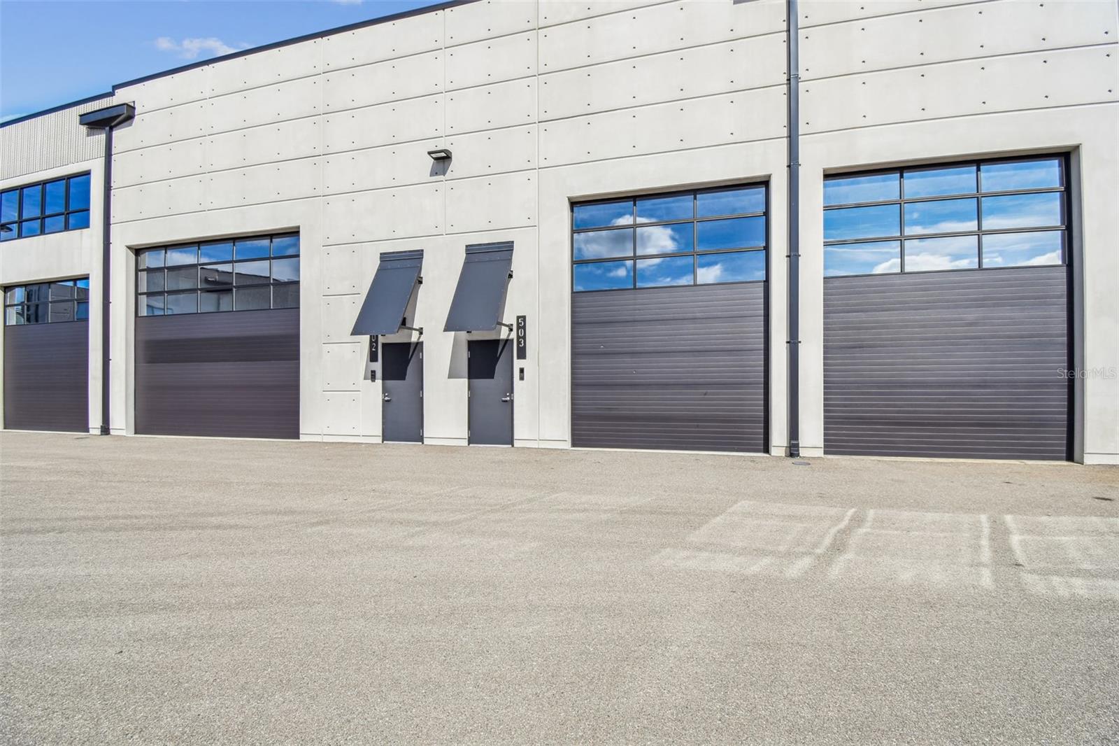 MOTOR ENCLAVE - Residential