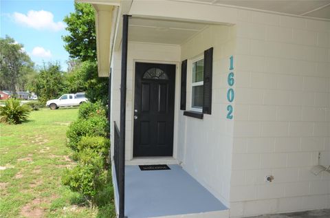 Tiny photo for 1602 Lancaster Avenue, Leesburg, FL 34748 (MLS # O6369594)