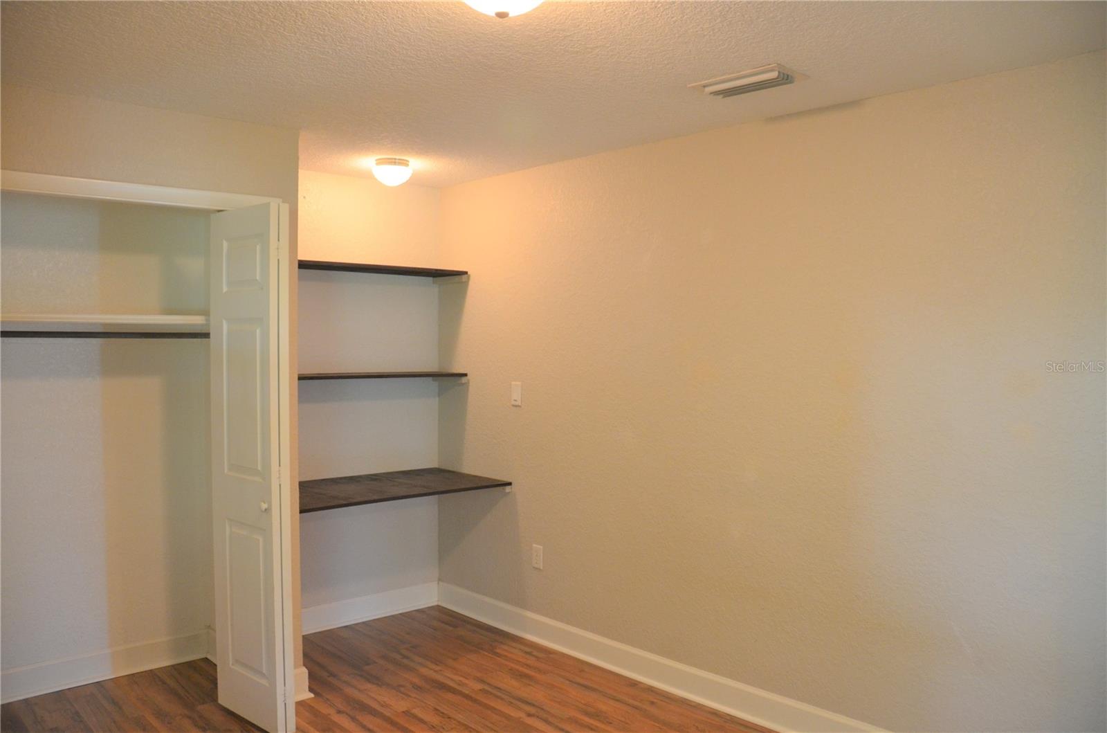 LEESBURG SHERWOOD HIGHLANDS - Residential Lease