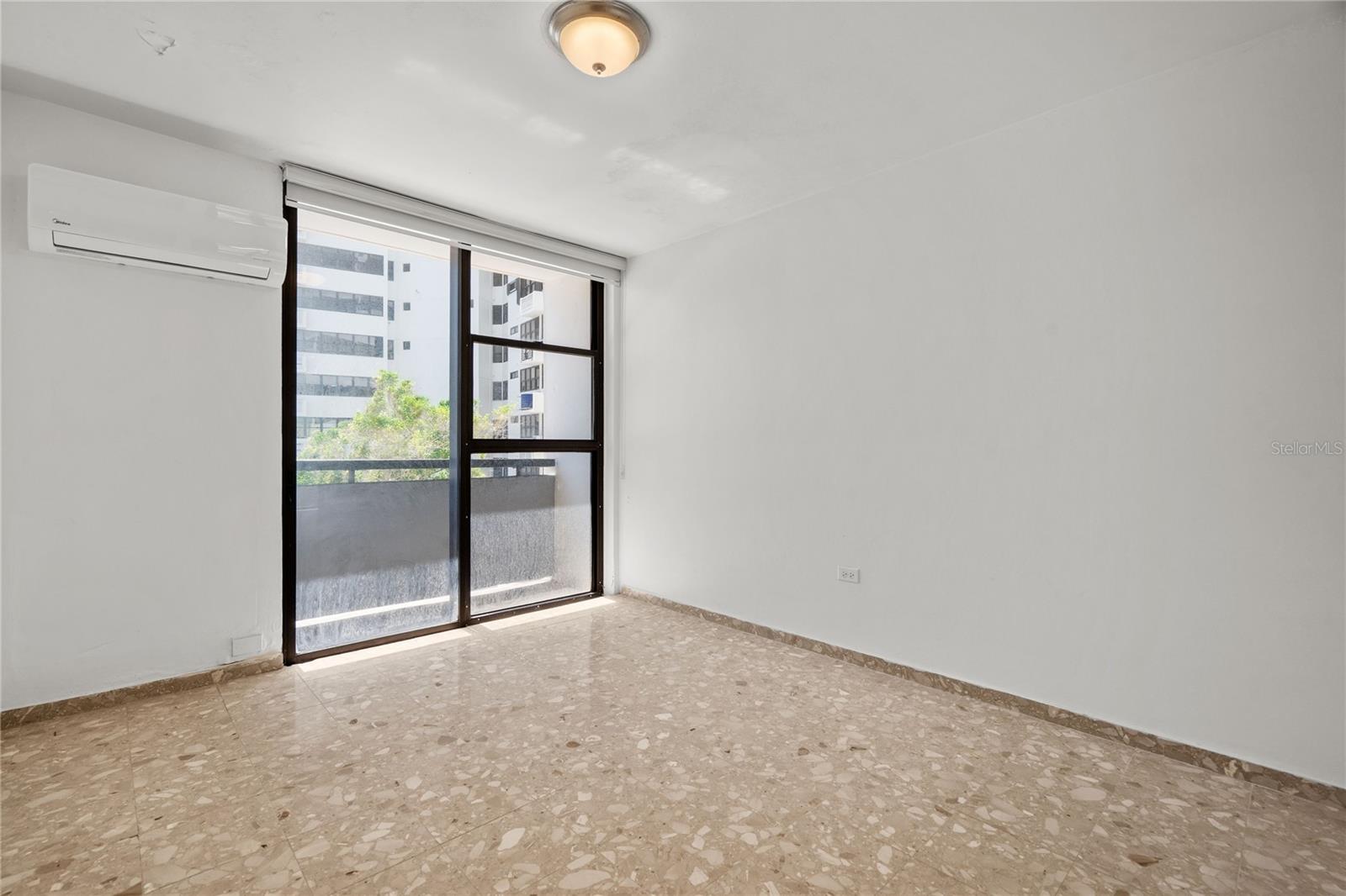 CONDADO PRINCESS - Residential