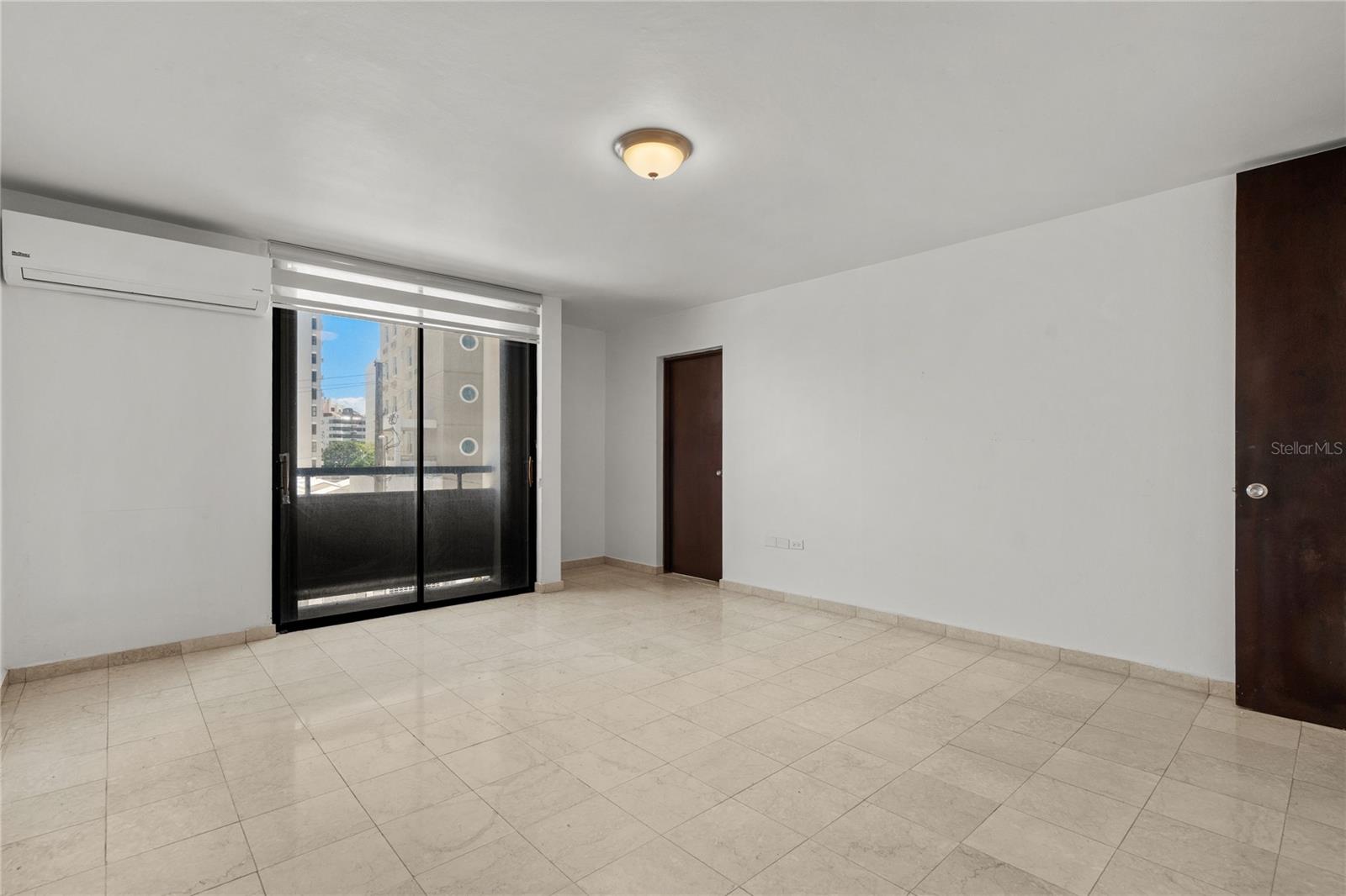 CONDADO PRINCESS - Residential