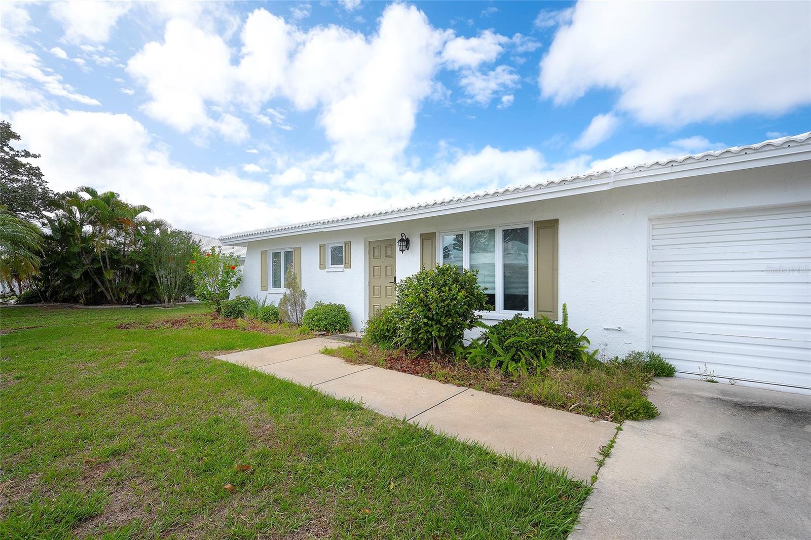 RIVER ISLES - Residential