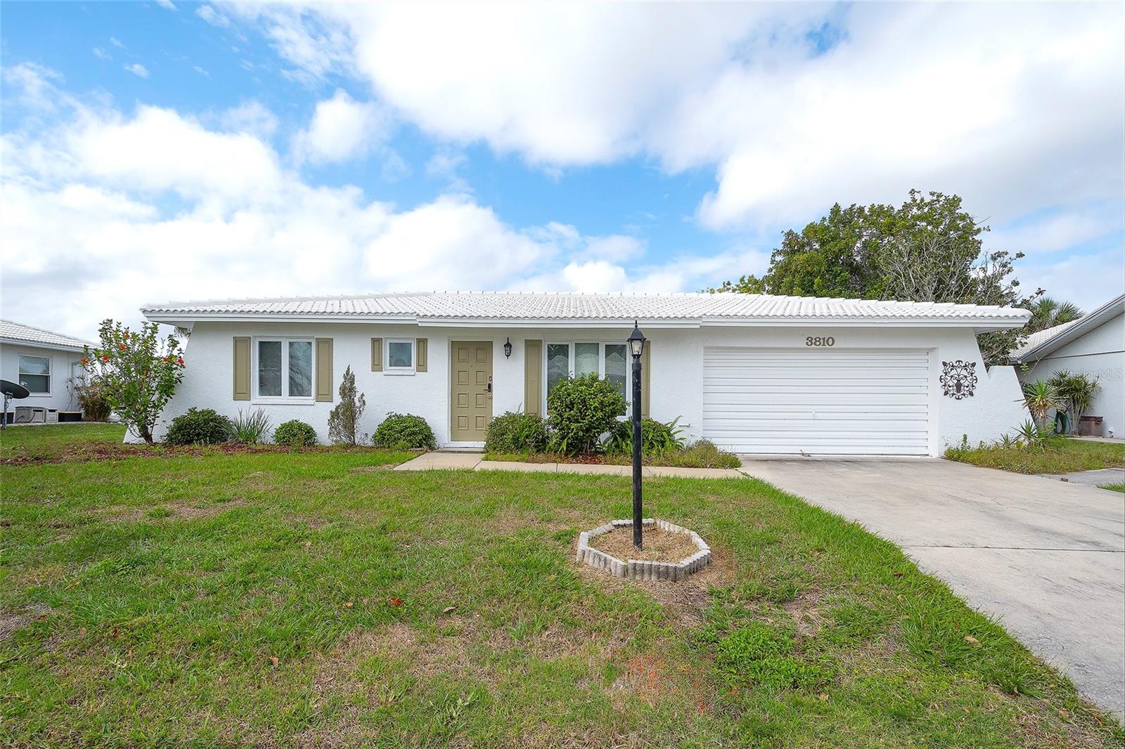 RIVER ISLES - Residential