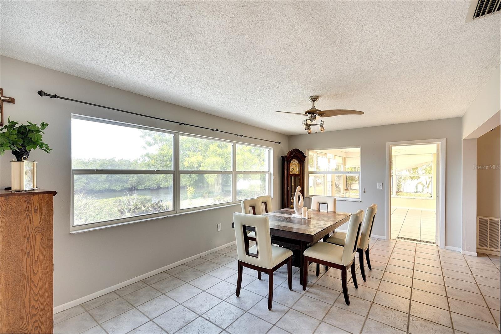 RIVER ISLES - Residential