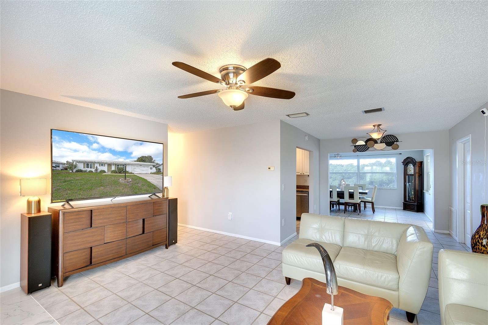 RIVER ISLES - Residential