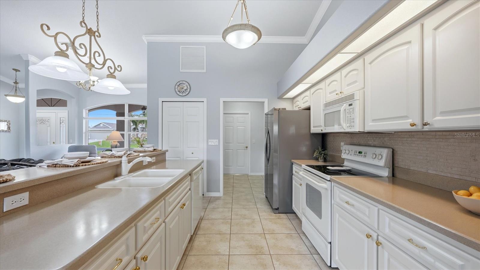 ROTONDA WEST LONG MEADOW - Residential