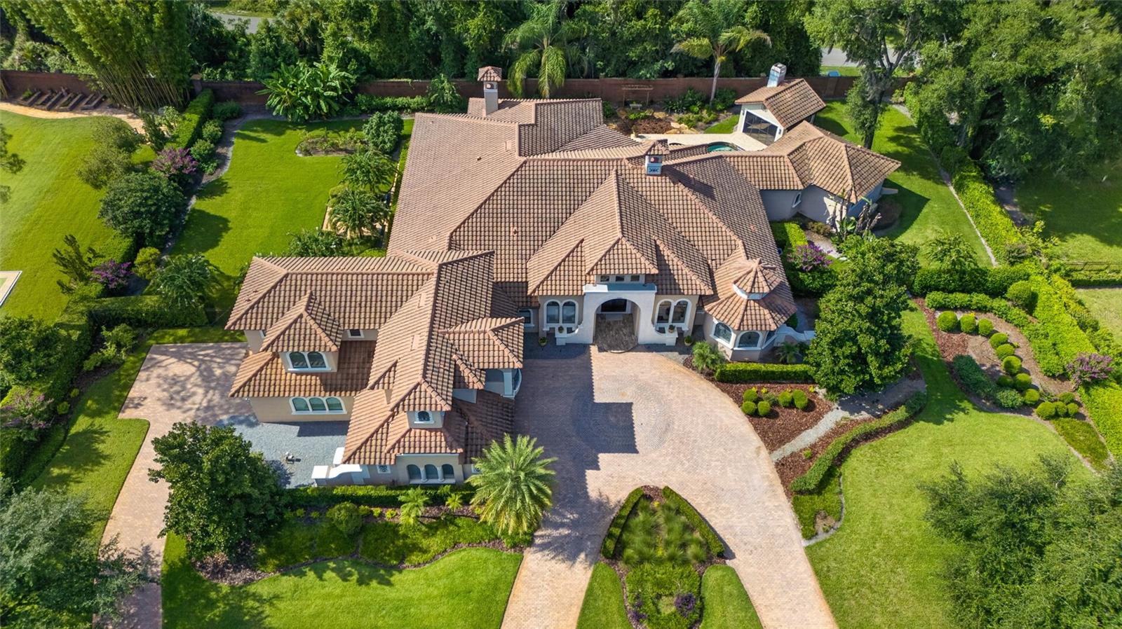 7765 ISLEWOOD COURT