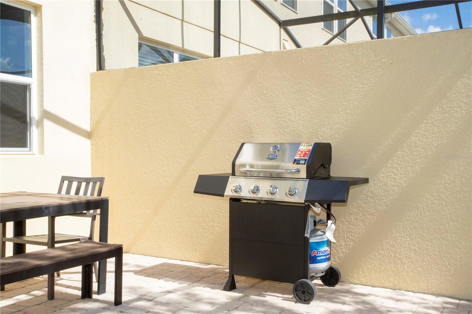 COMPASS BAY UNIT 3 - Residential Lease