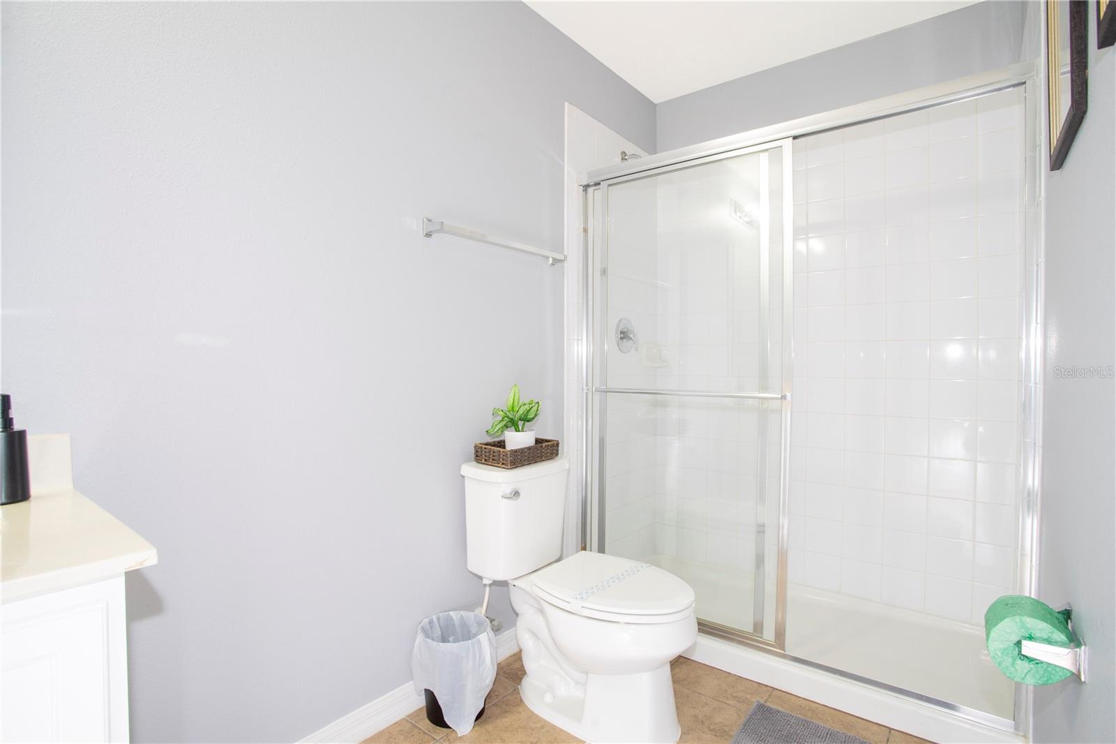 COMPASS BAY UNIT 3 - Residential Lease