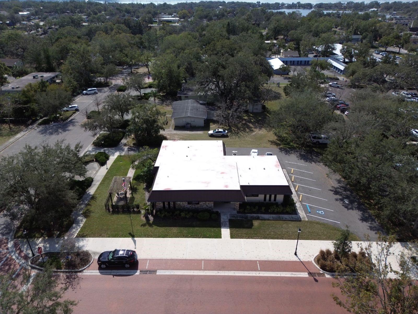 CLERMONT - Commercial Sale