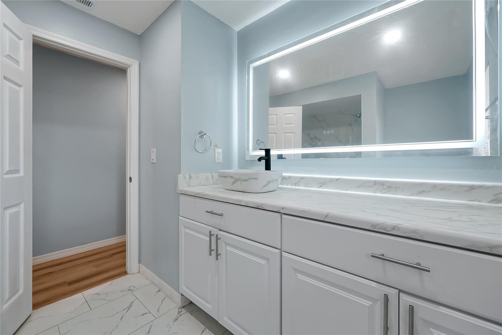 HARTRIDGE MANOR - Residential