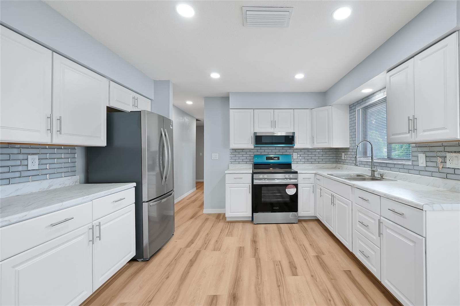 HARTRIDGE MANOR - Residential