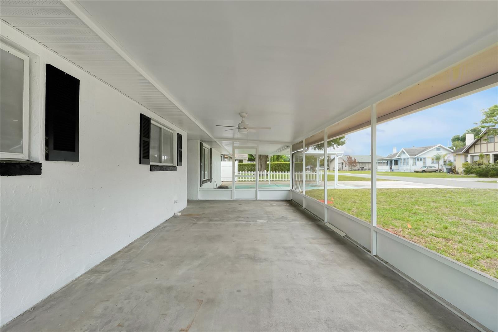 825 NW AVENUE Y AVENUE NW