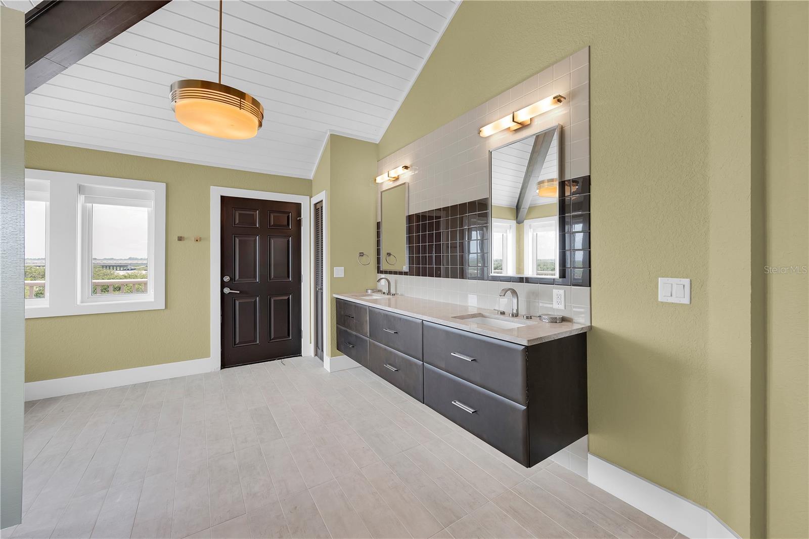 SUMMERHAVEN - Residential