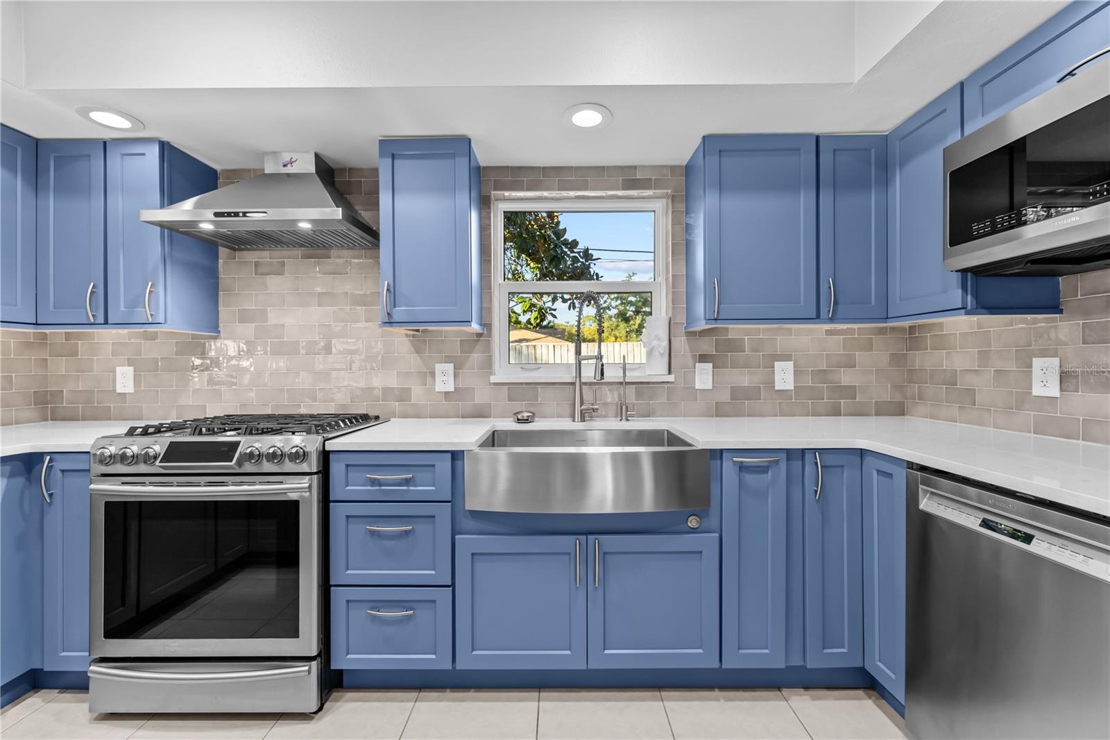 WINSTON PARK - Residential