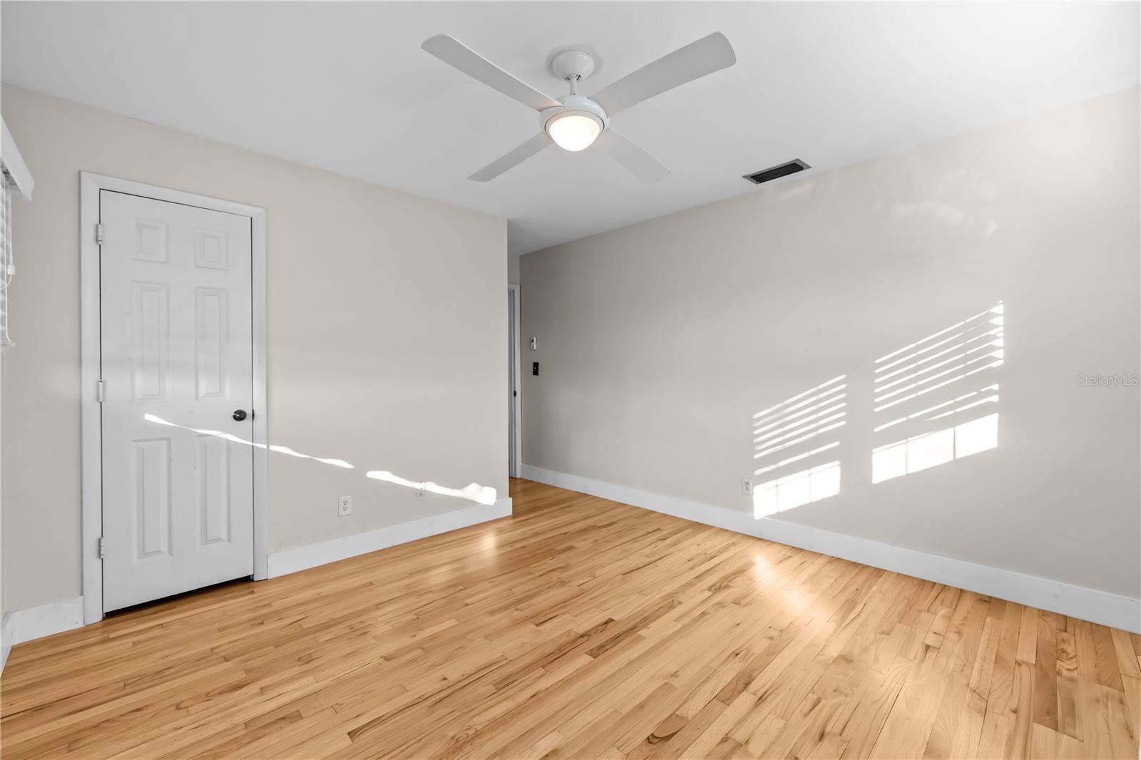 WINSTON PARK - Residential