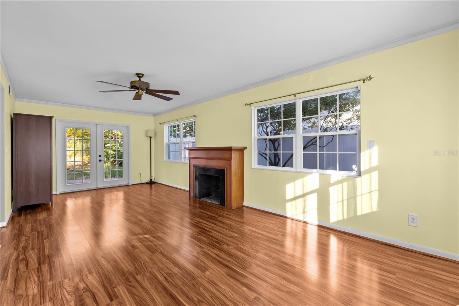 WINSTON PARK - Residential