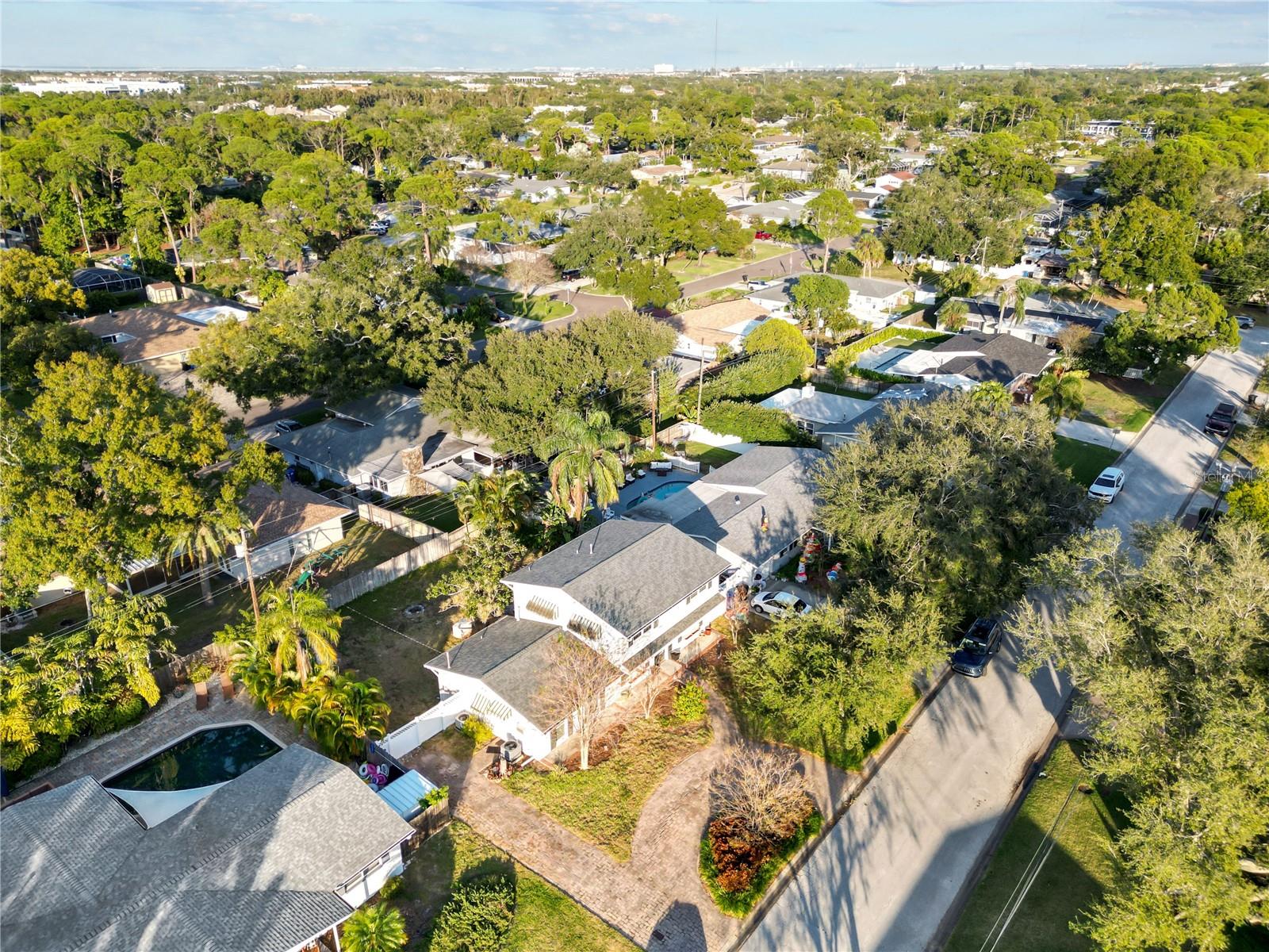 WINSTON PARK - Residential