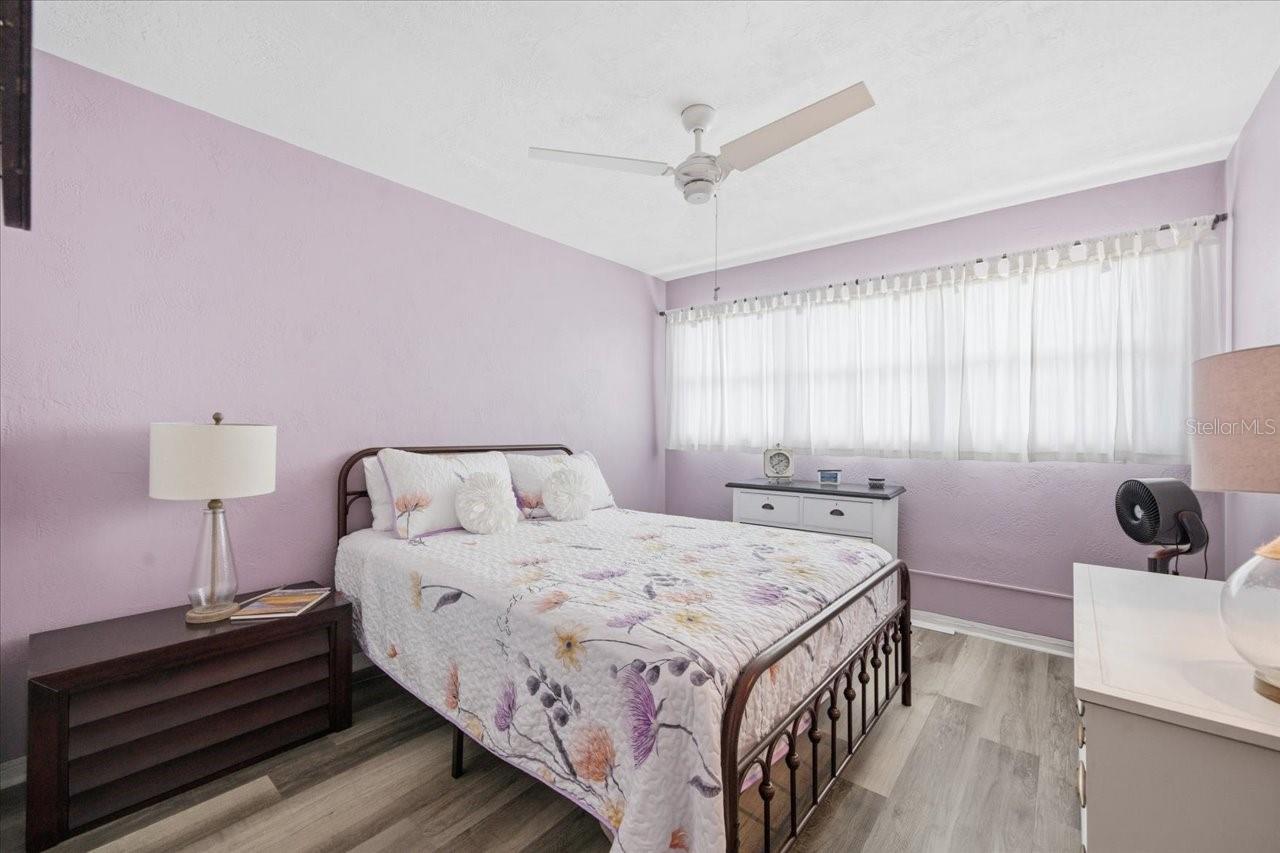 CLEARVIEW OAKS PARADISE - Residential