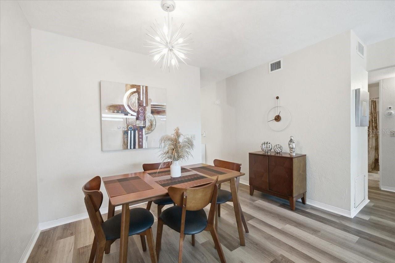 CLEARVIEW OAKS PARADISE - Residential