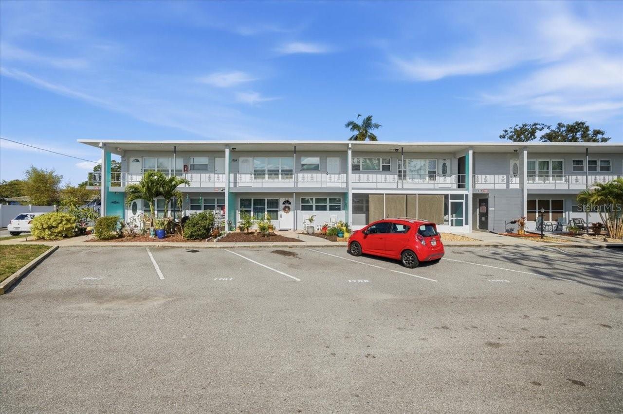 CLEARVIEW OAKS PARADISE - Residential