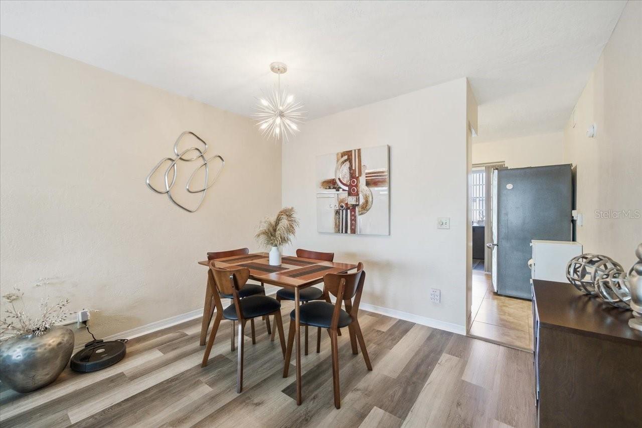 CLEARVIEW OAKS PARADISE - Residential