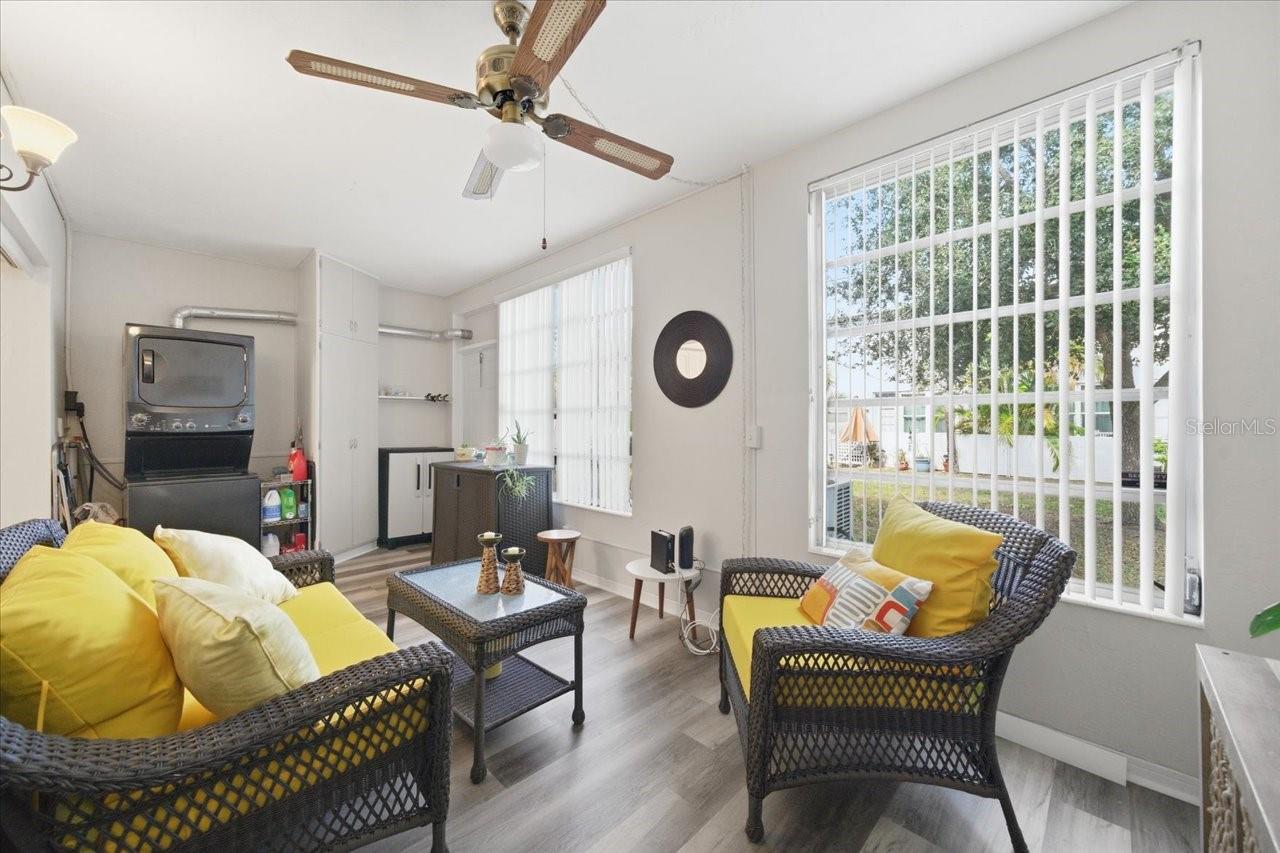 CLEARVIEW OAKS PARADISE - Residential