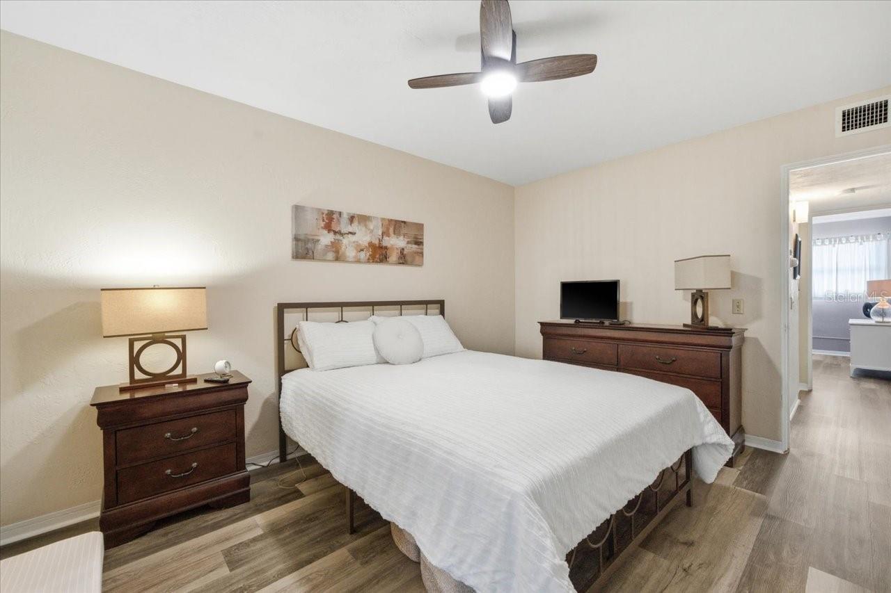 CLEARVIEW OAKS PARADISE - Residential