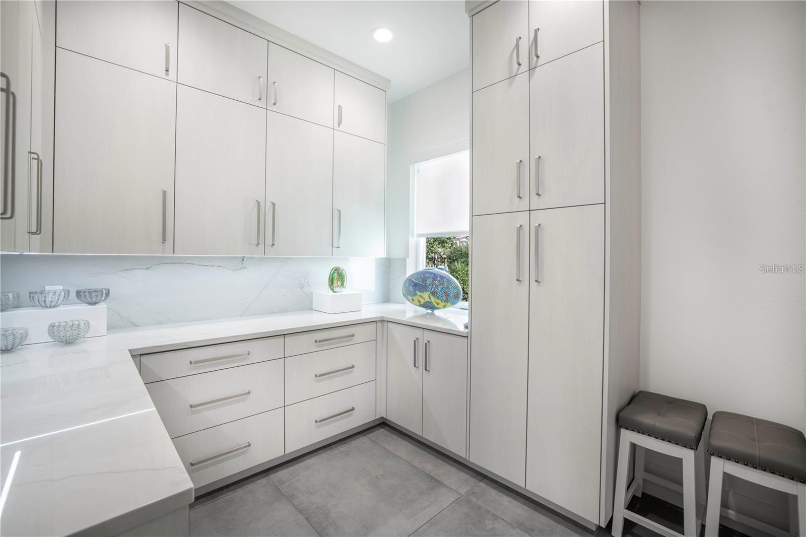 SNELL ISLE SHORES - Residential