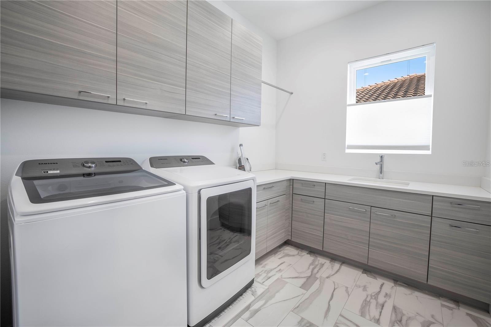 SNELL ISLE SHORES - Residential